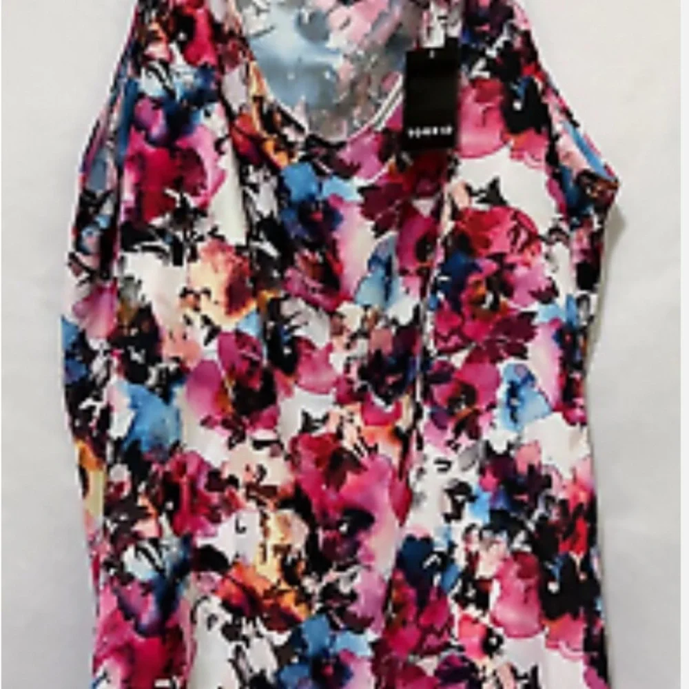 Torrid Womens 4X Light Box Floral Georgette V-Neck Cami Sleeveless Top N…